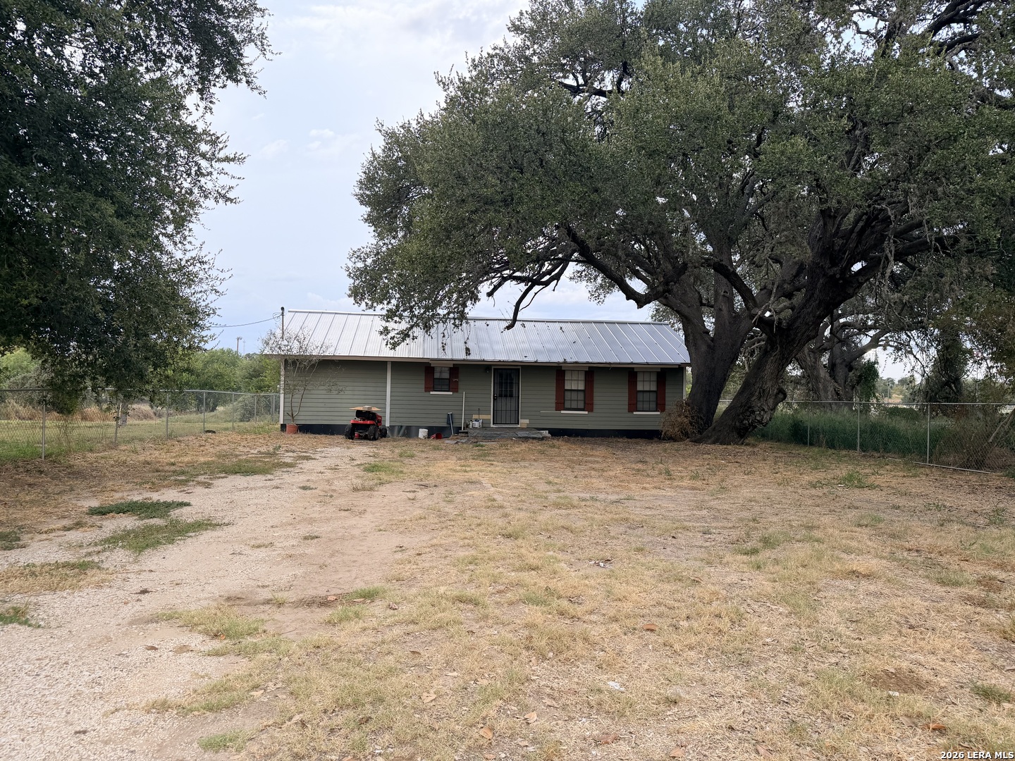 1008 N Main Street Pleasanton TX 78064