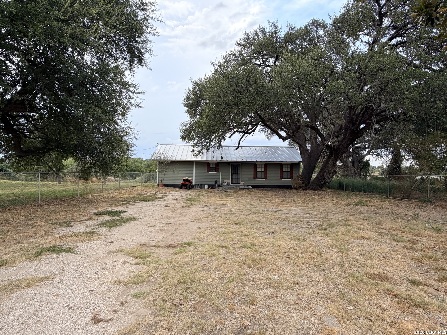 1008 N Main Street Pleasanton TX 78064