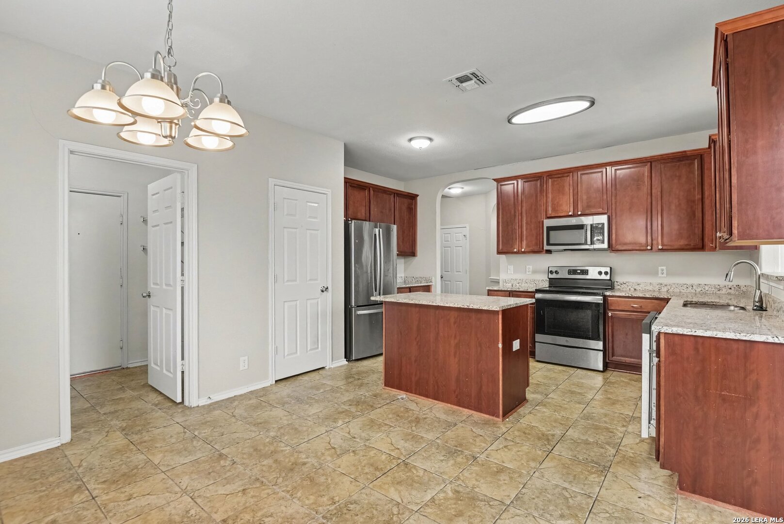 121 Yeager Circle Cibolo TX 78108