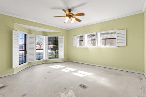 500 River Oak Seguin TX 78155