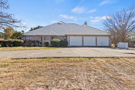500 River Oak Seguin TX 78155