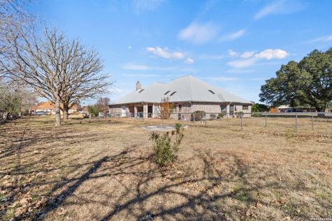 500 River Oak Seguin TX 78155