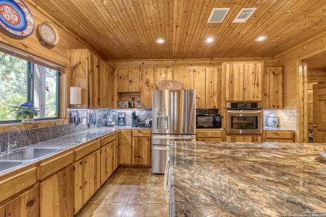 4983 Ranch Road 1051 Uvalde TX 78801