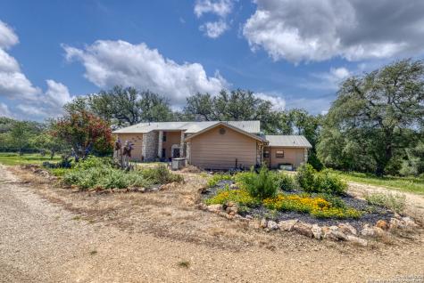 4983 Ranch Road 1051 Uvalde TX 78801
