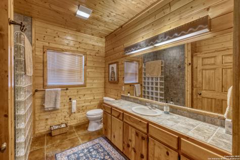 4983 Ranch Road 1051 Uvalde TX 78801