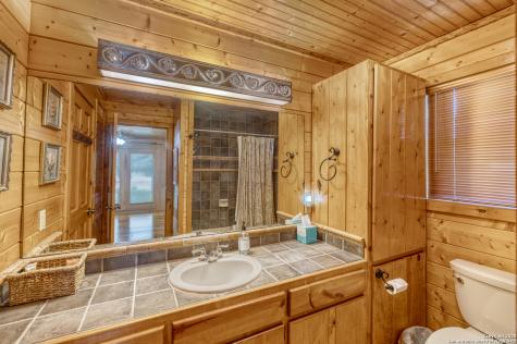 4983 Ranch Road 1051 Uvalde TX 78801