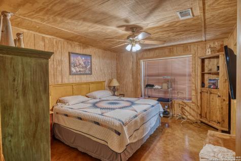 4983 Ranch Road 1051 Uvalde TX 78801