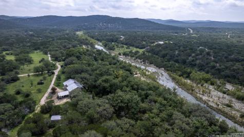 4983 Ranch Road 1051 Uvalde TX 78801