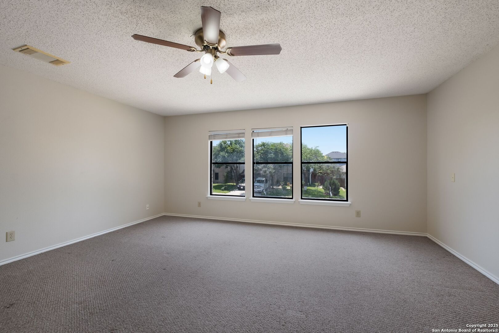 6647 Beech Trail Drive Converse TX 78109