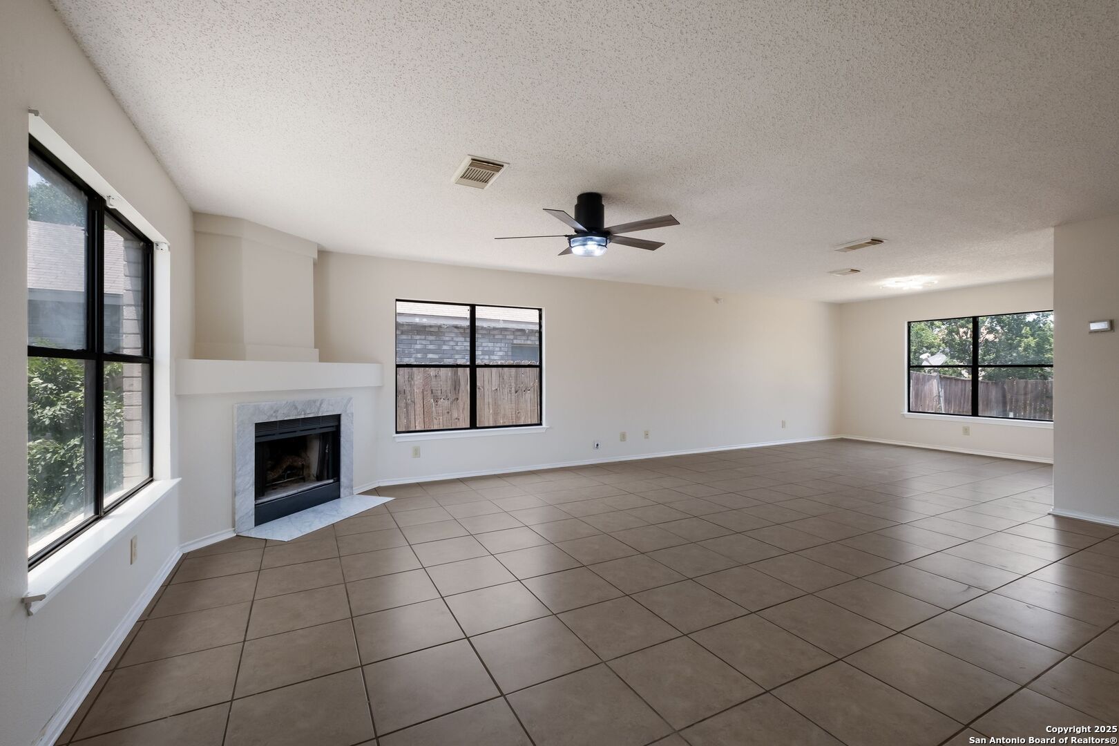 6647 Beech Trail Drive Converse TX 78109