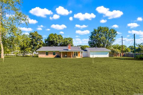 1350 Mary Preiss Drive New Braunfels TX 78132