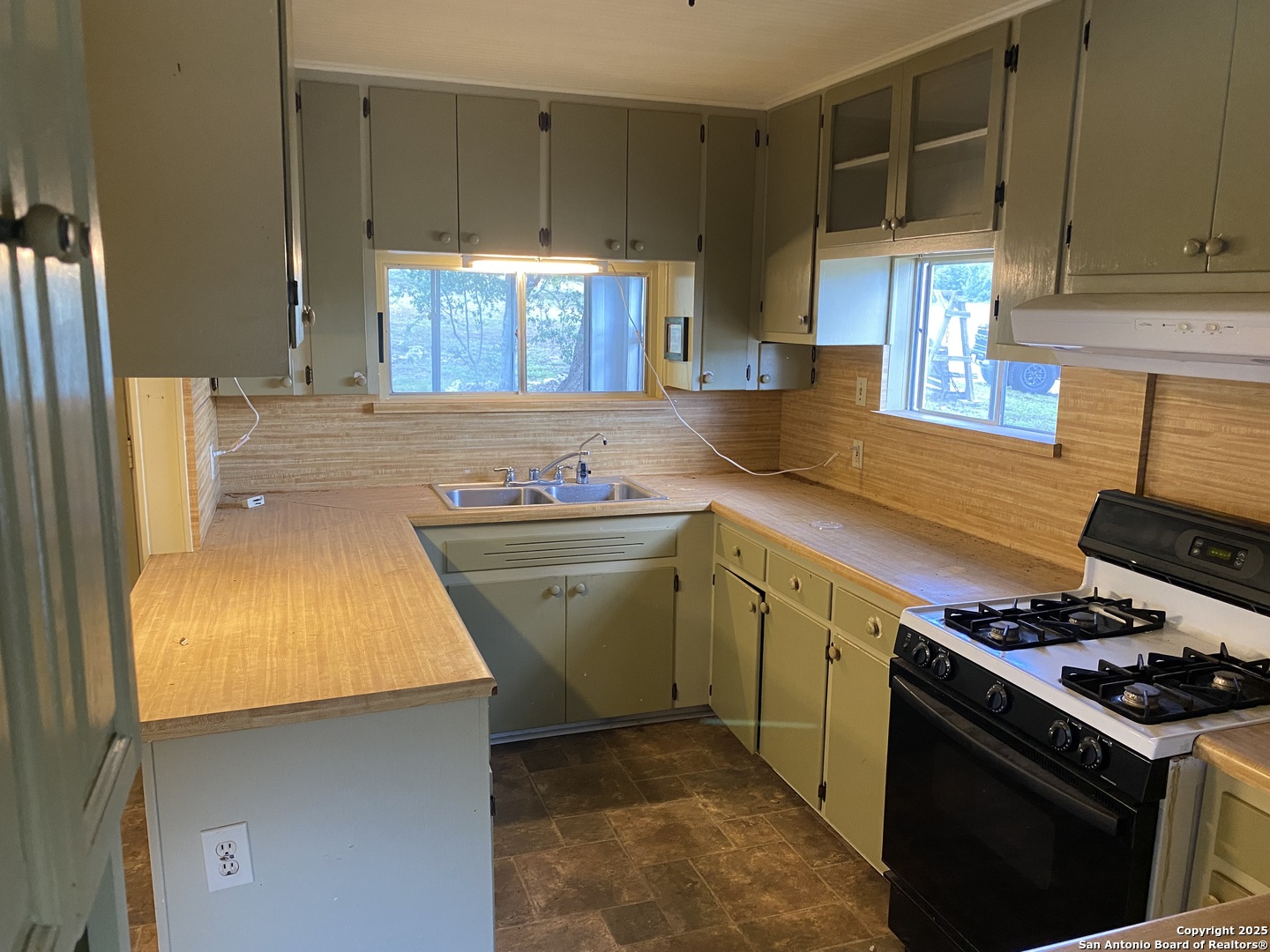 10096 Whip O Will Way Helotes TX 78023