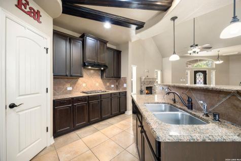 12422 Old Stillwater San Antonio TX 78254