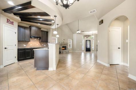 12422 Old Stillwater San Antonio TX 78254