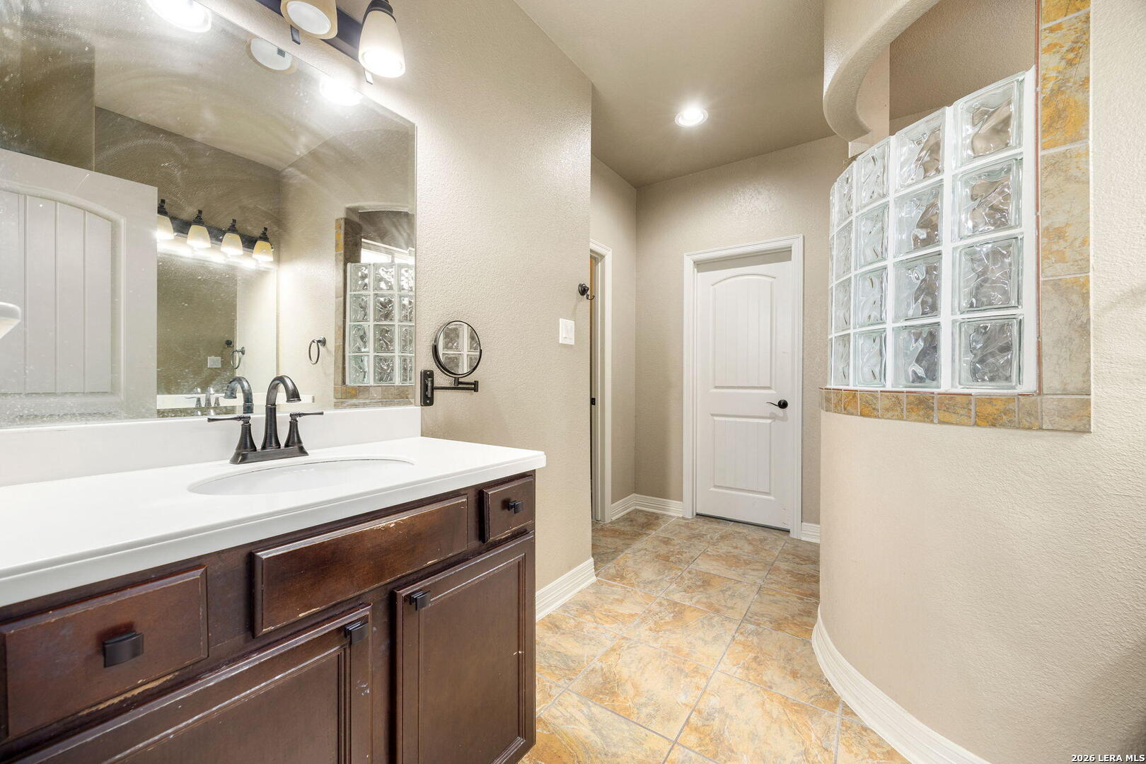 12422 Old Stillwater San Antonio TX 78254
