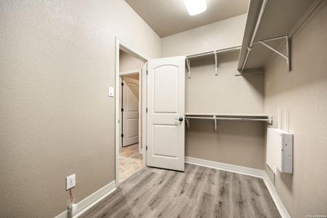 12422 Old Stillwater San Antonio TX 78254