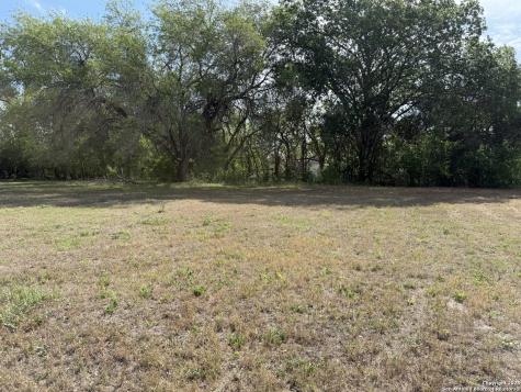 13 Hollamon Seguin TX 78155
