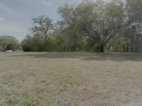 13 Hollamon Seguin TX 78155
