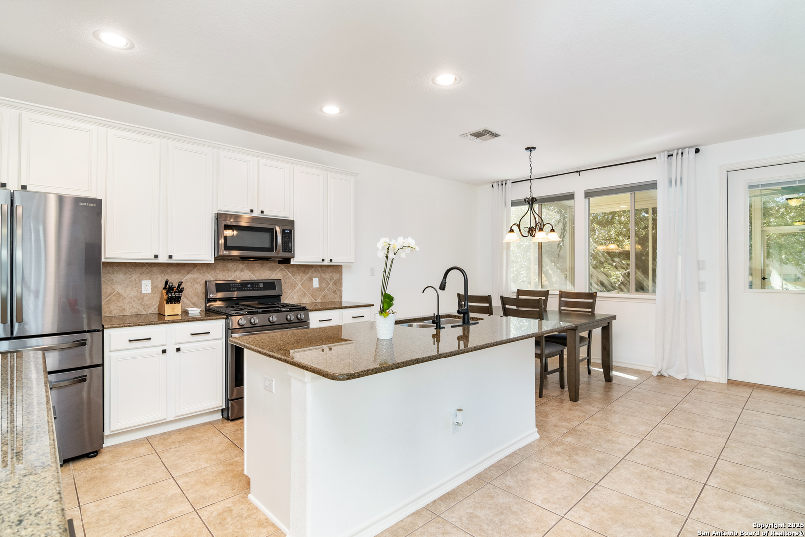 17819 Camino Grande San Antonio TX 78257