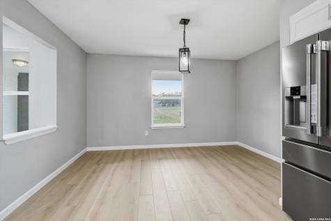 1070 Lonesome Trail Driftwood TX 78619