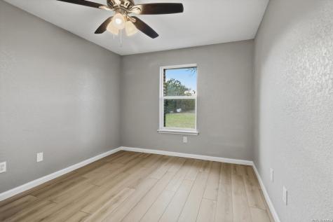 1070 Lonesome Trail Driftwood TX 78619