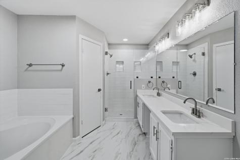 1070 Lonesome Trail Driftwood TX 78619