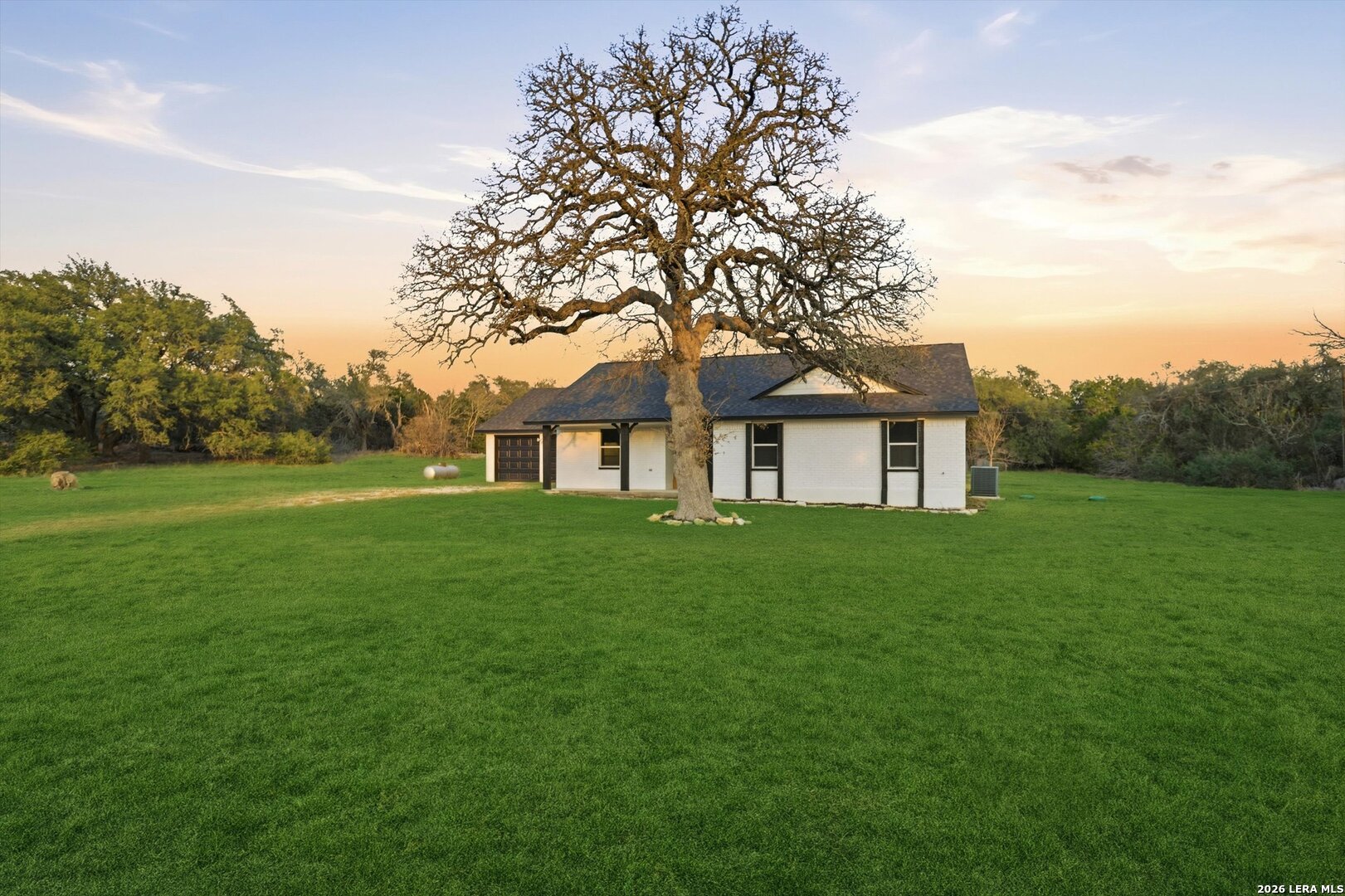 1070 Lonesome Trail Driftwood TX 78619