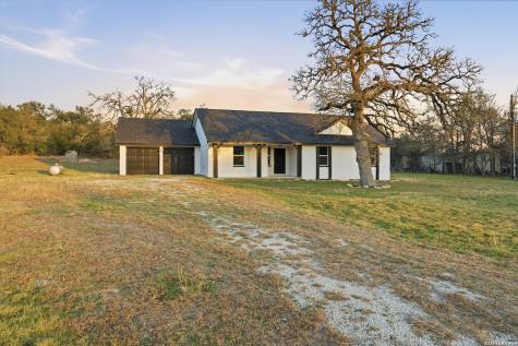1070 Lonesome Trail Driftwood TX 78619