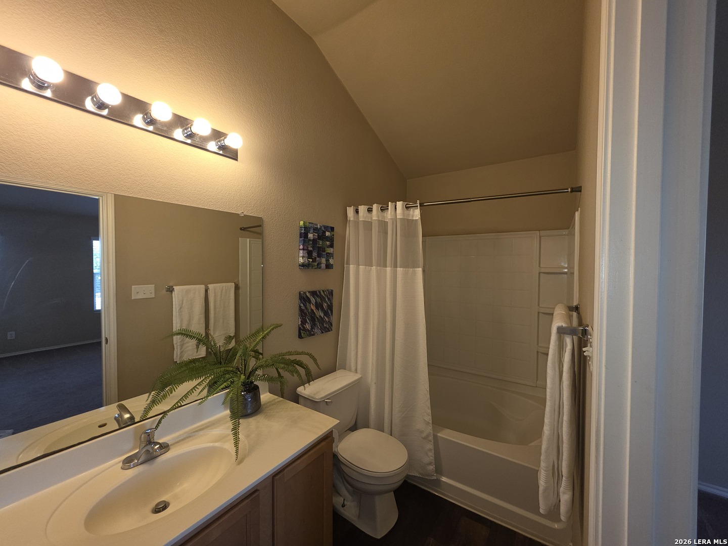 6246 Wildgrass Spur San Antonio TX 78244