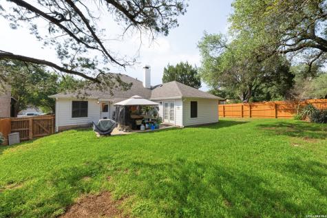 213 Bending Oak New Braunfels TX 78132