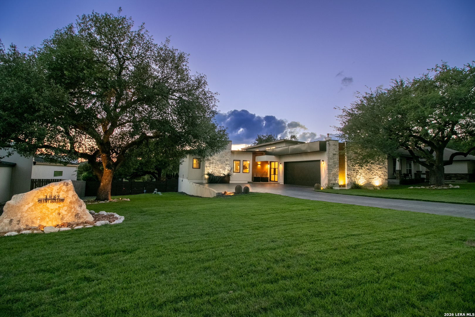 1527 Silent Hollow San Antonio TX 78260
