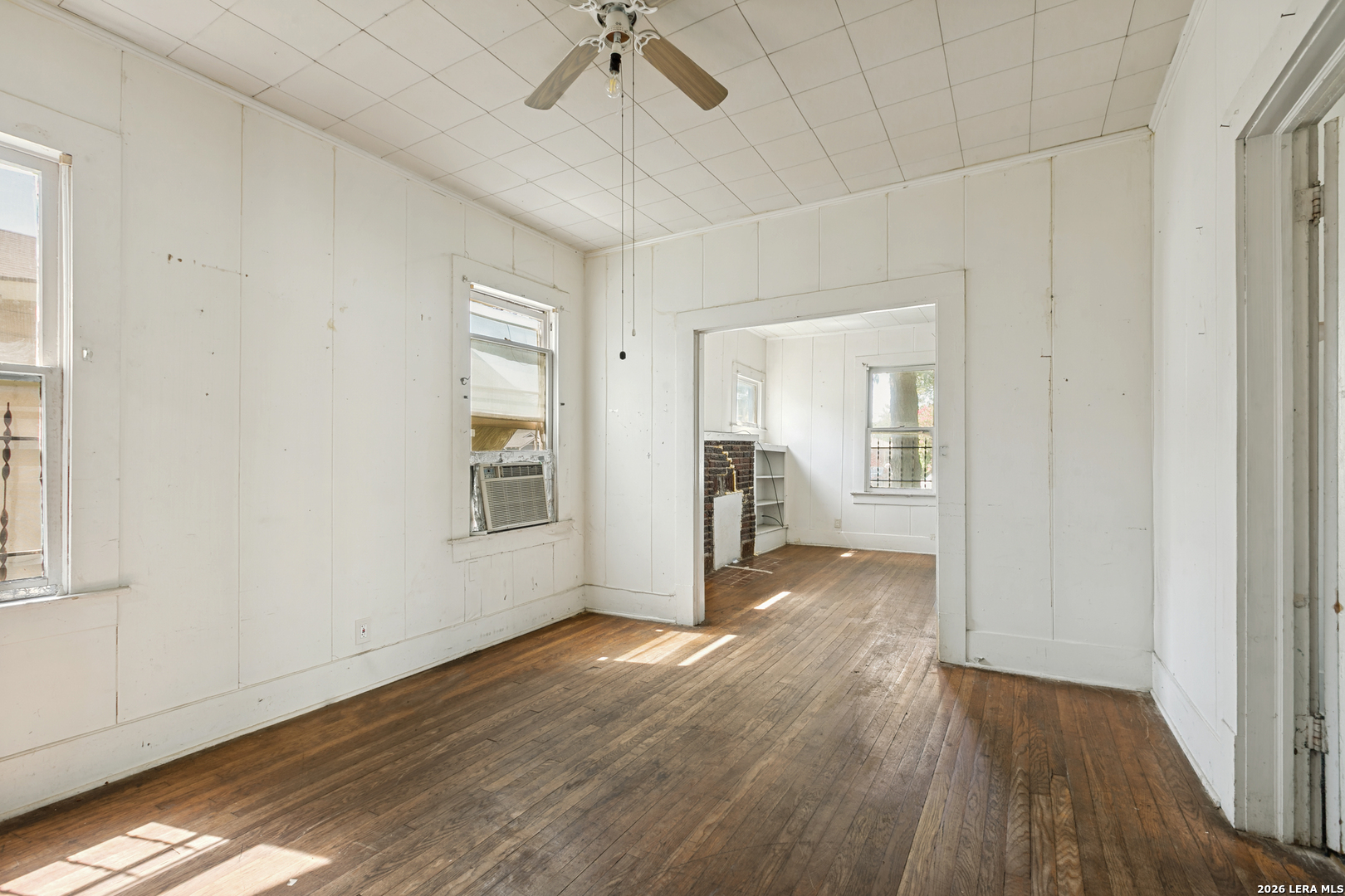 1610 W Craig Place San Antonio TX 78201