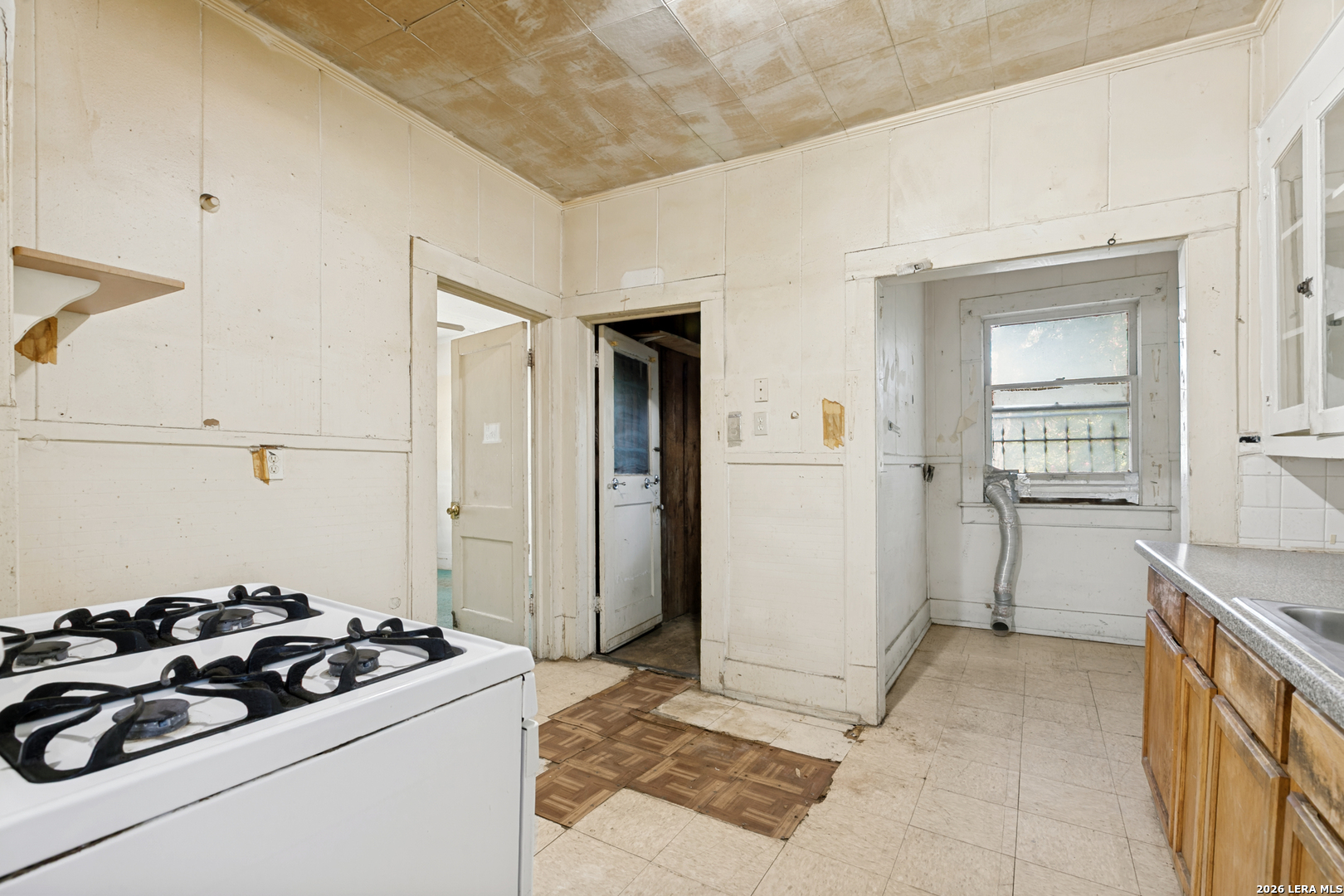 1610 W Craig Place San Antonio TX 78201