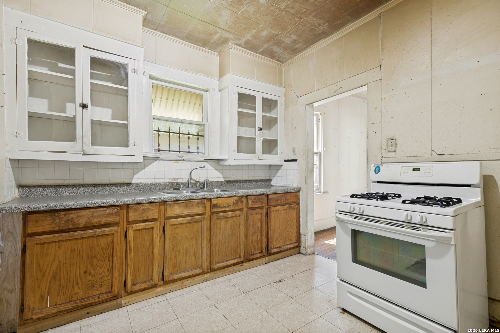 1610 W Craig Place San Antonio TX 78201
