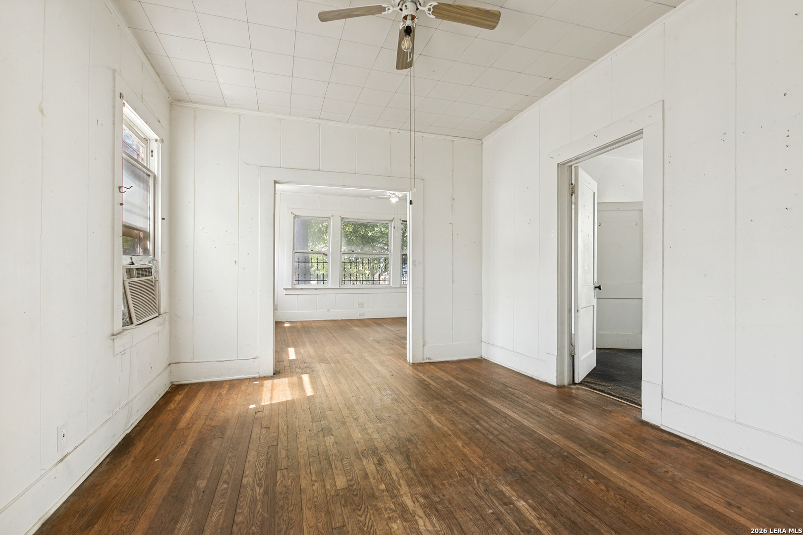 1610 W Craig Place San Antonio TX 78201