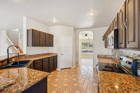 301 County Road 6862 Natalia TX 78059