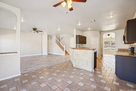 301 County Road 6862 Natalia TX 78059