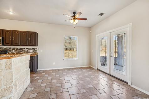301 County Road 6862 Natalia TX 78059