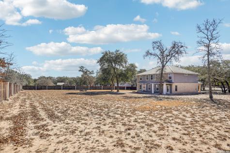 301 County Road 6862 Natalia TX 78059
