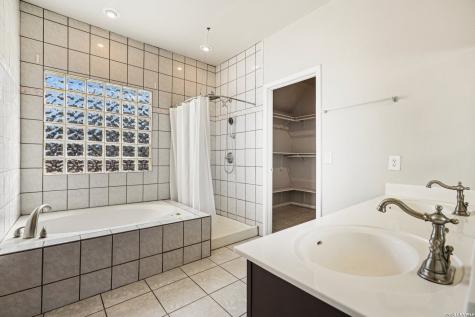 301 County Road 6862 Natalia TX 78059