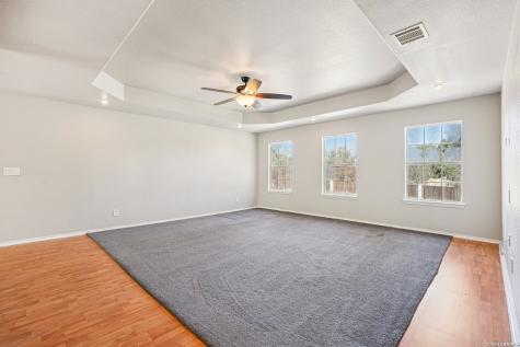 301 County Road 6862 Natalia TX 78059
