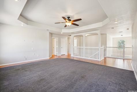 301 County Road 6862 Natalia TX 78059