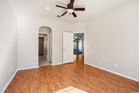 301 County Road 6862 Natalia TX 78059