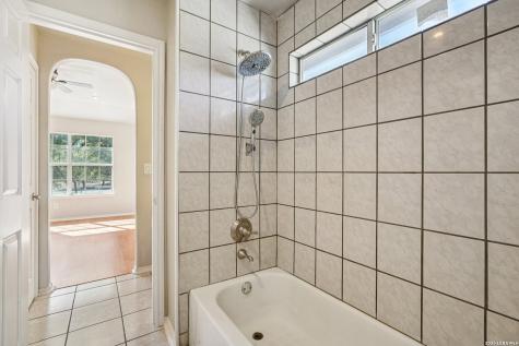 301 County Road 6862 Natalia TX 78059