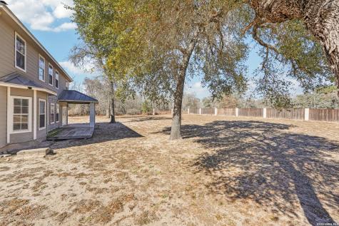 301 County Road 6862 Natalia TX 78059