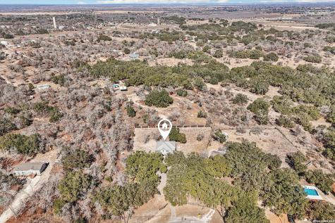 301 County Road 6862 Natalia TX 78059