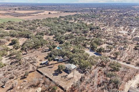 301 County Road 6862 Natalia TX 78059