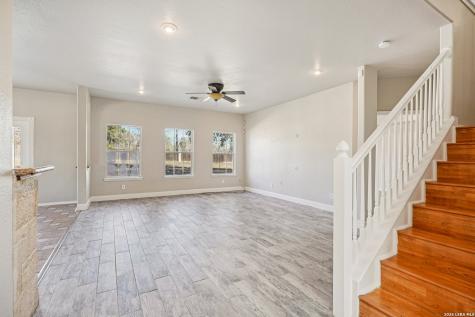 301 County Road 6862 Natalia TX 78059