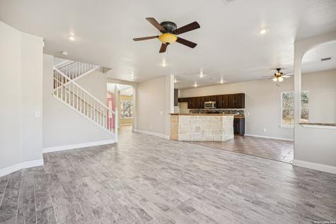 301 County Road 6862 Natalia TX 78059