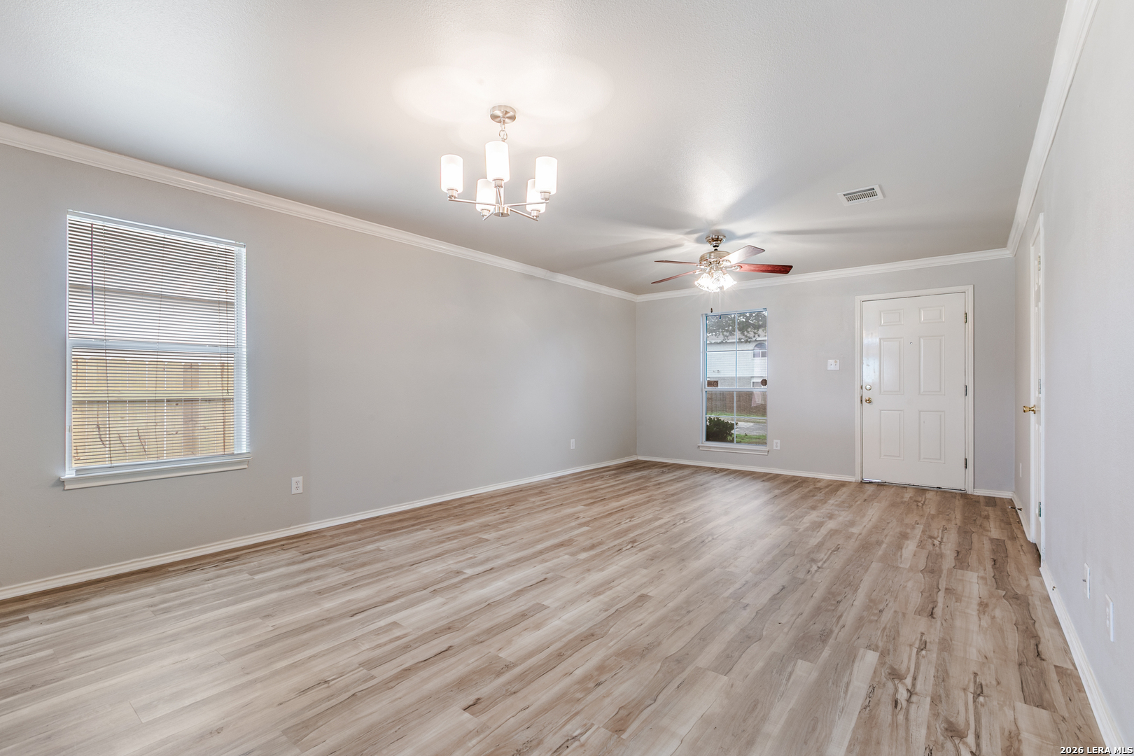 543 Stable Vista San Antonio TX 78227